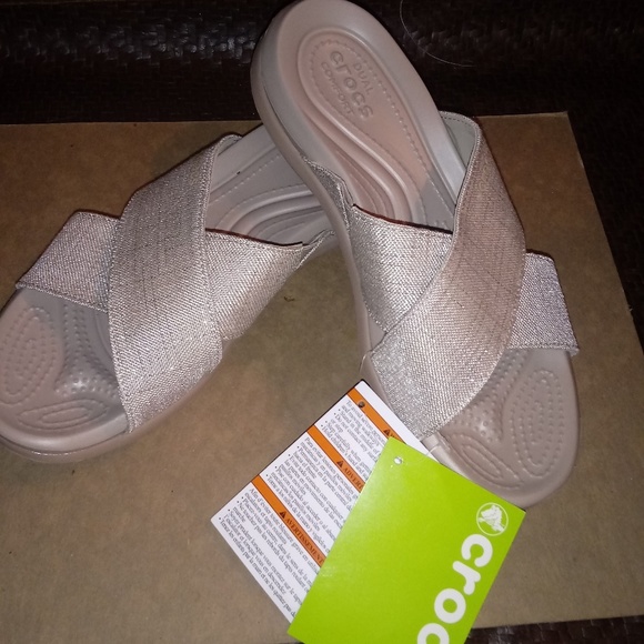 crocs capri shimmer xband